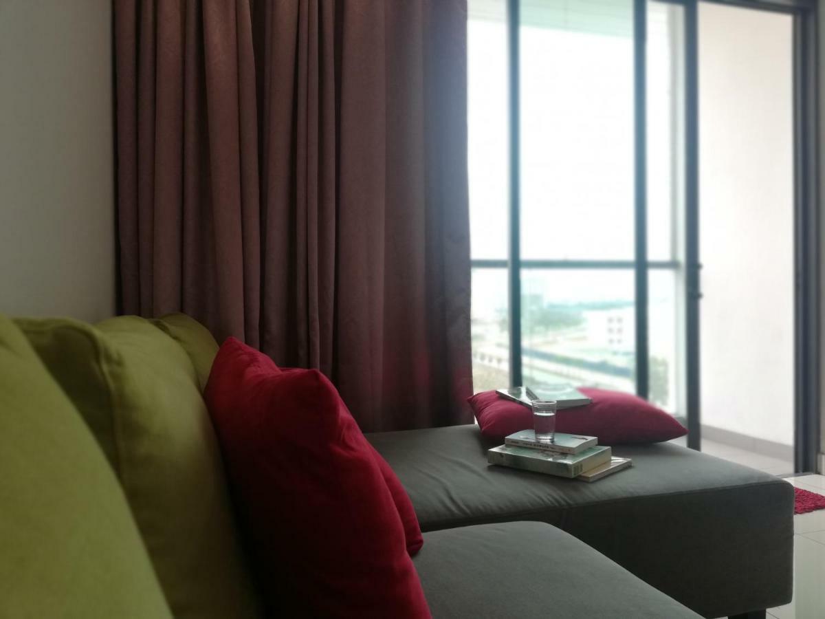 The Raffles Suites Johor Bahru Exterior photo